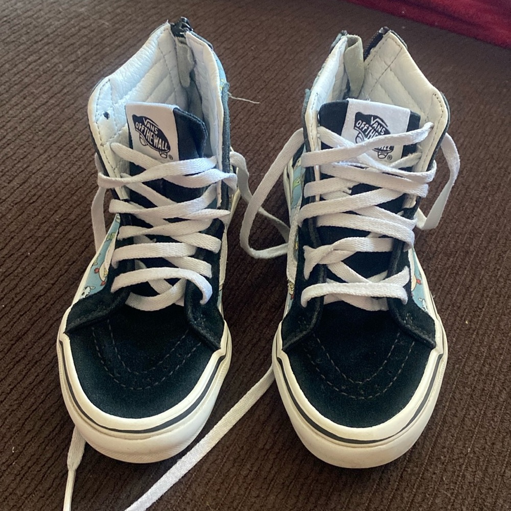 Vans with llamas